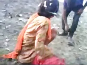 La bruna ha dato i d ...