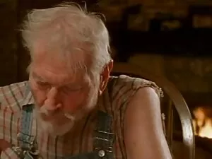 Trio su una vecchie  ...